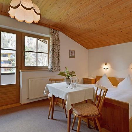 Gaestehaus Elfriede Mayrhofen Bagian luar foto