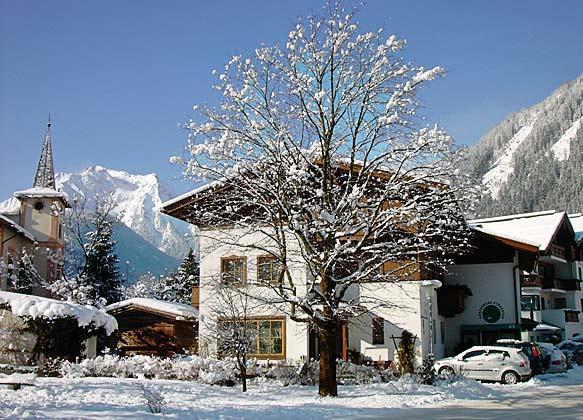 Gaestehaus Elfriede Mayrhofen Bagian luar foto