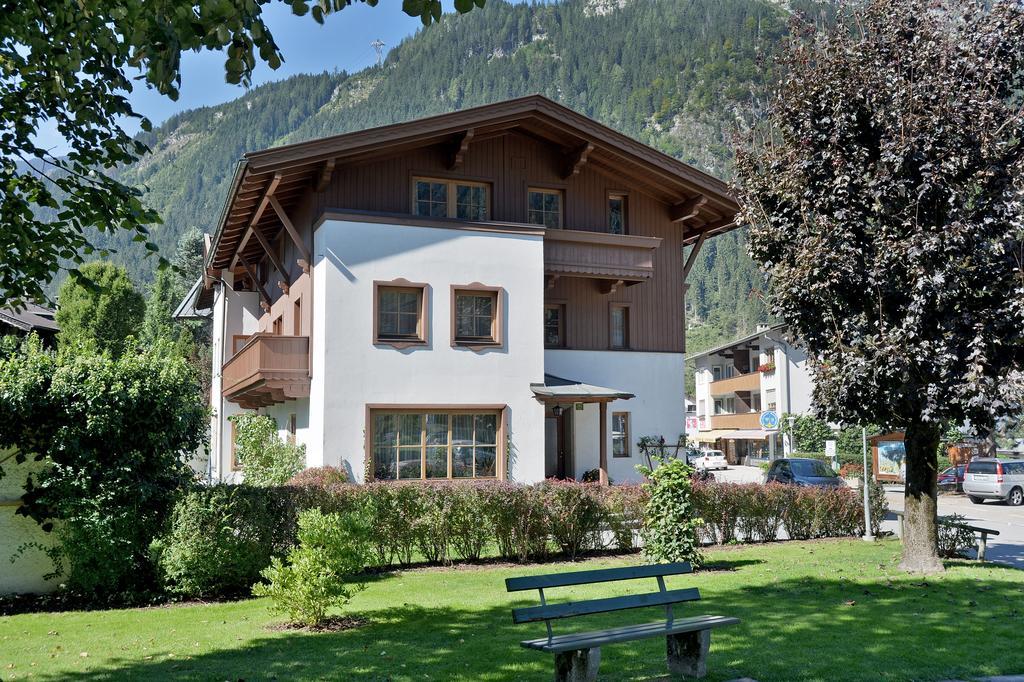 Gaestehaus Elfriede Mayrhofen Bagian luar foto