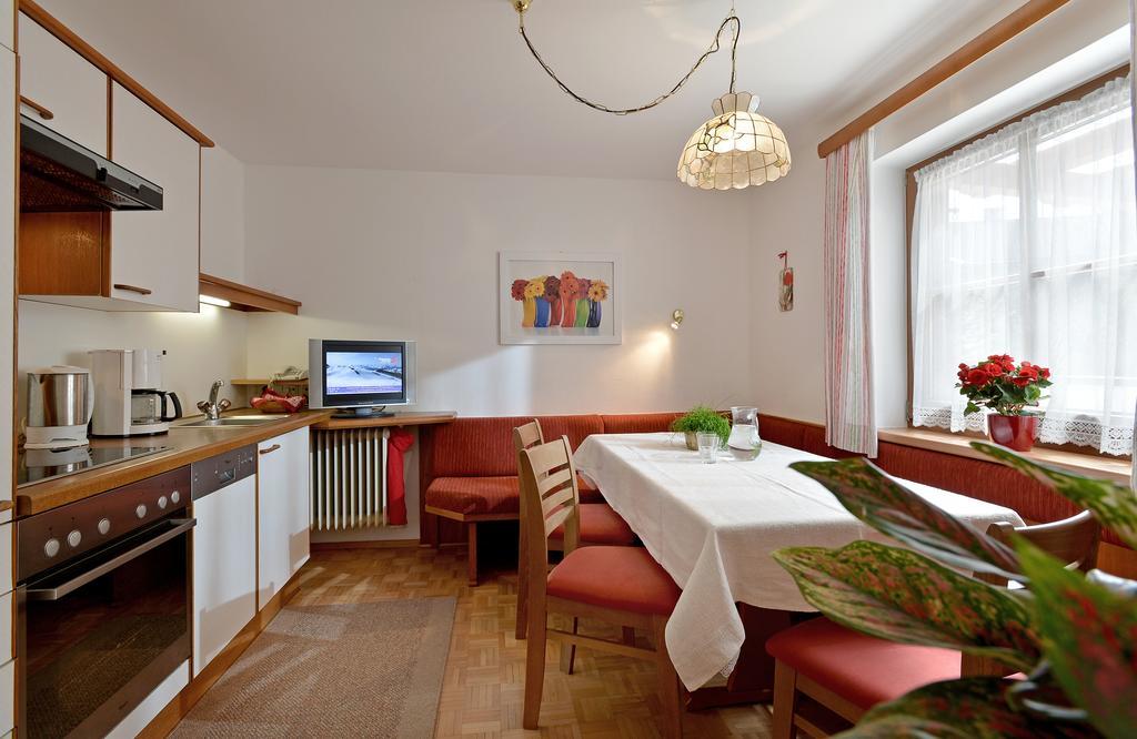 Gaestehaus Elfriede Mayrhofen Bagian luar foto