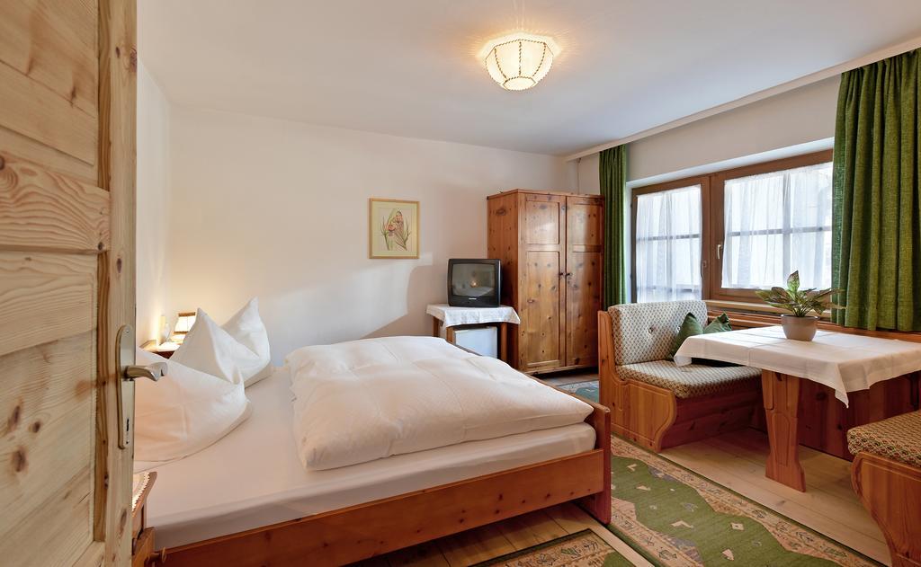 Gaestehaus Elfriede Mayrhofen Bagian luar foto